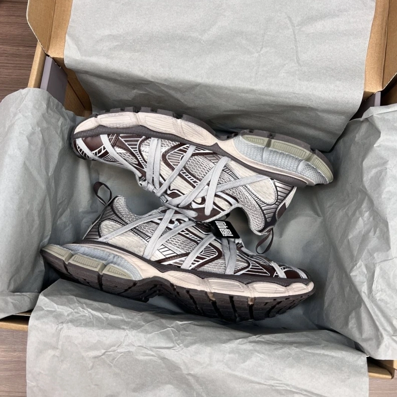 Sleek Bxlxnciaga Casual Shoe 109092