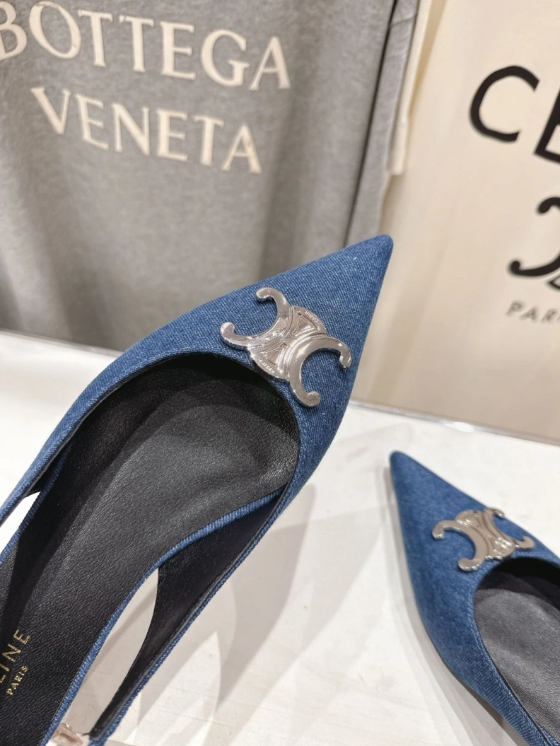 HighQuality Cxlxne Sandals 115712