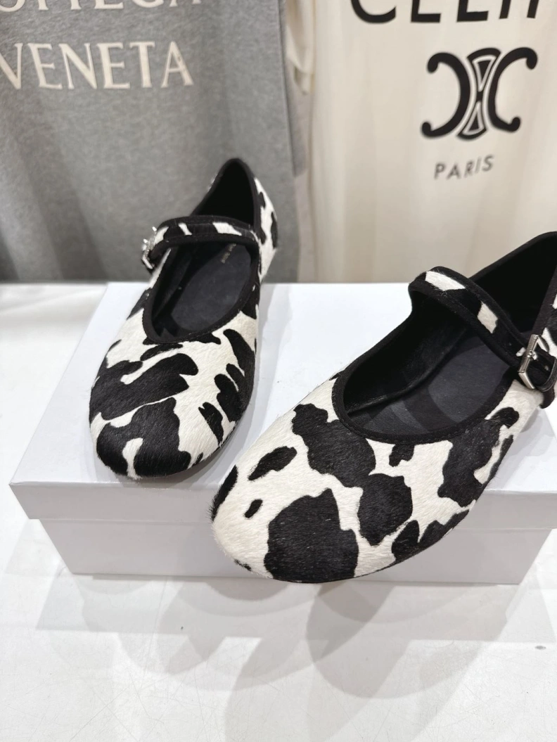 Cozy Othxr flat shoes 208709