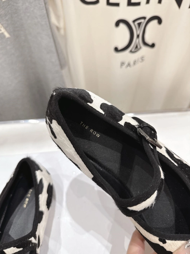 Cozy Othxr flat shoes 208709