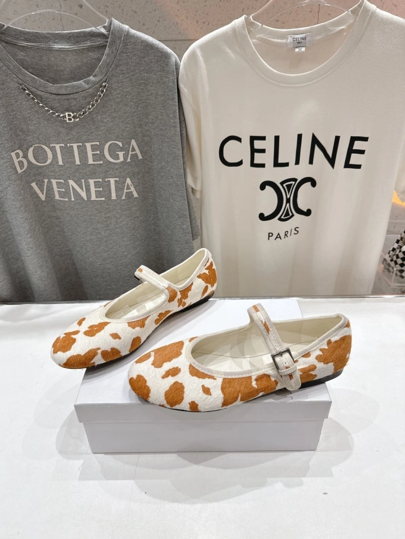 Othxr flat shoes Sleek 208705