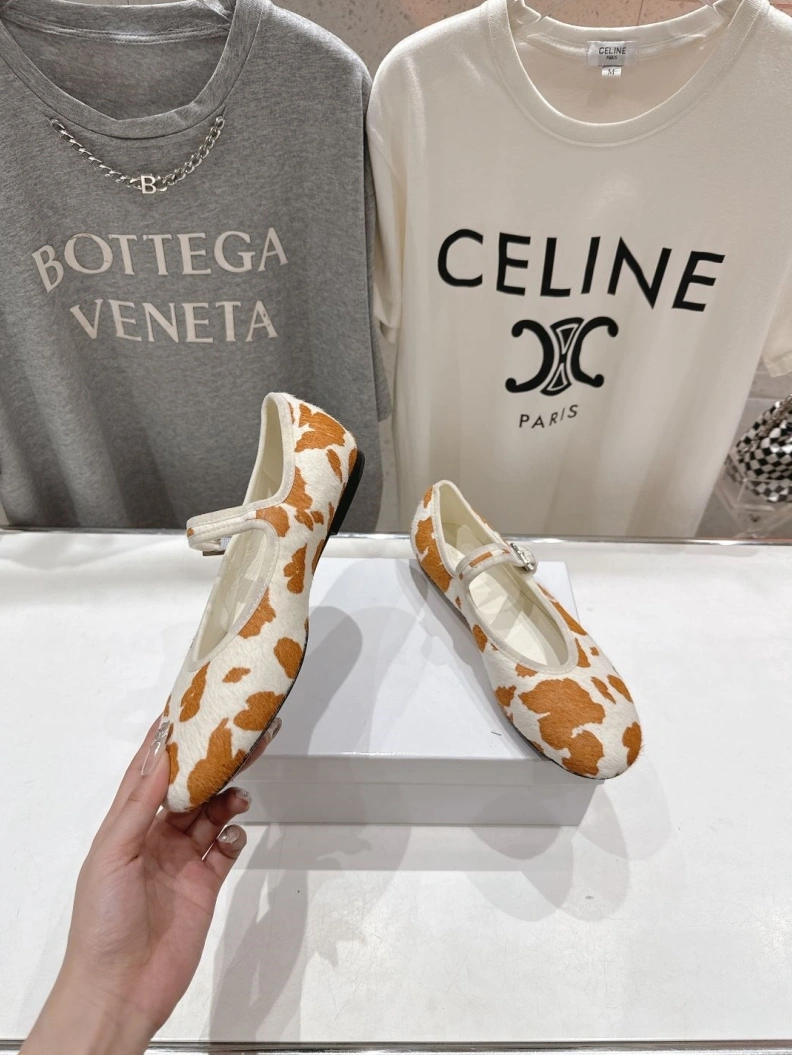 Othxr flat shoes Sleek 208705