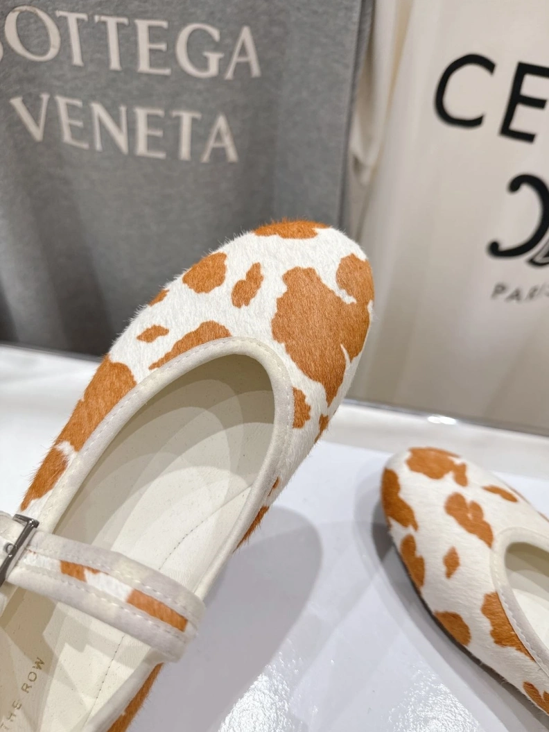 Othxr flat shoes Sleek 208705