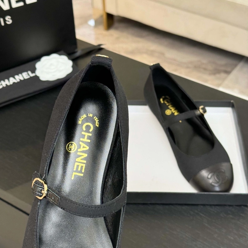 Durable Chxnxl Flat Shoes 117601