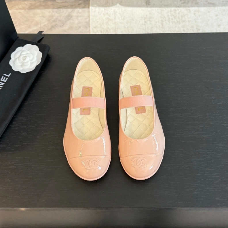 Refined Chxnxl Flat Shoes 117598