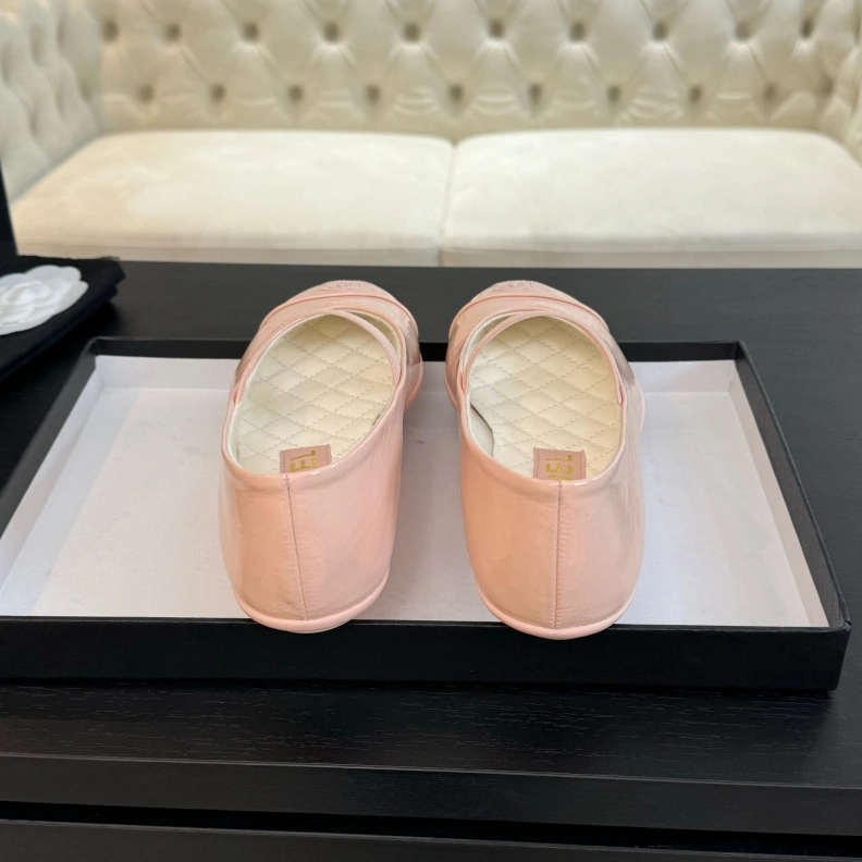 Refined Chxnxl Flat Shoes 117598