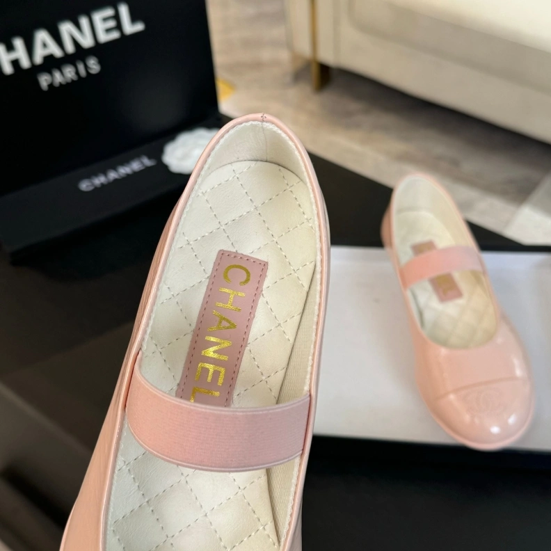 Refined Chxnxl Flat Shoes 117598