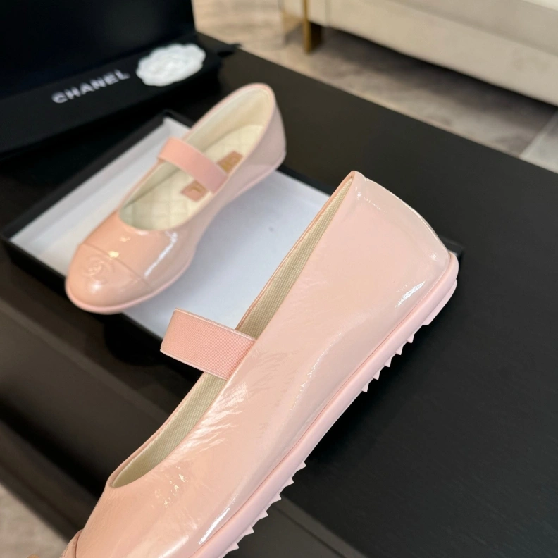 Refined Chxnxl Flat Shoes 117598