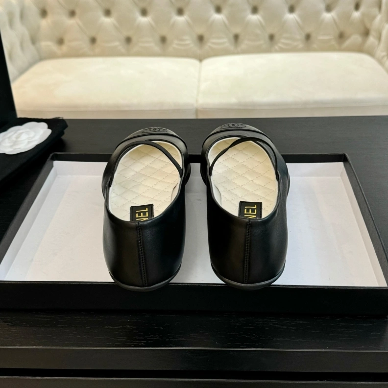 Trendsetting Chxnxl Flat Shoes 117596