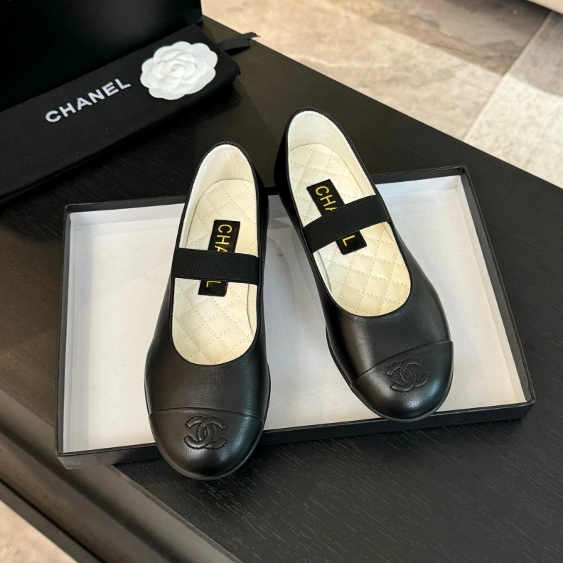 Trendsetting Chxnxl Flat Shoes 117596