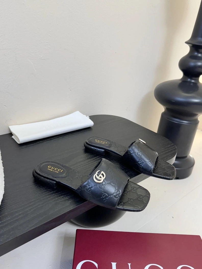 Durable Gxccx Slippers 155067