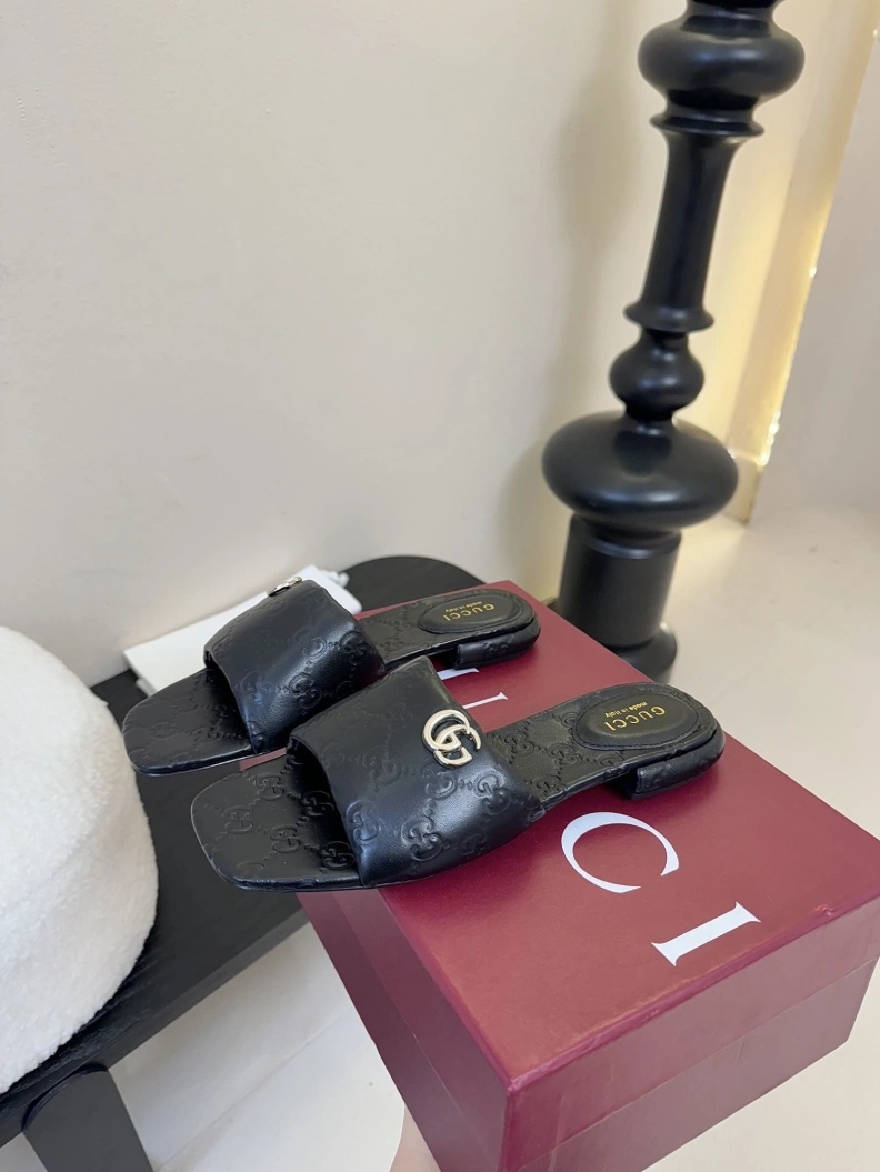 Durable Gxccx Slippers 155067