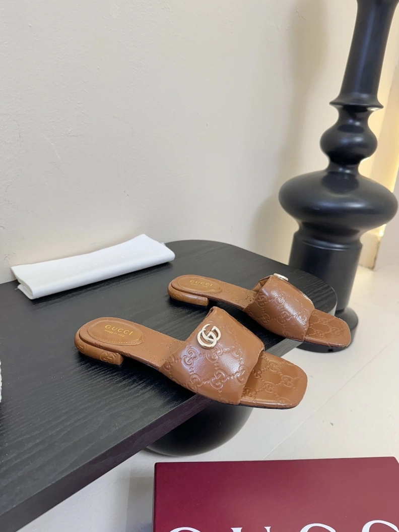 Gxccx Slippers Minimalist 155065