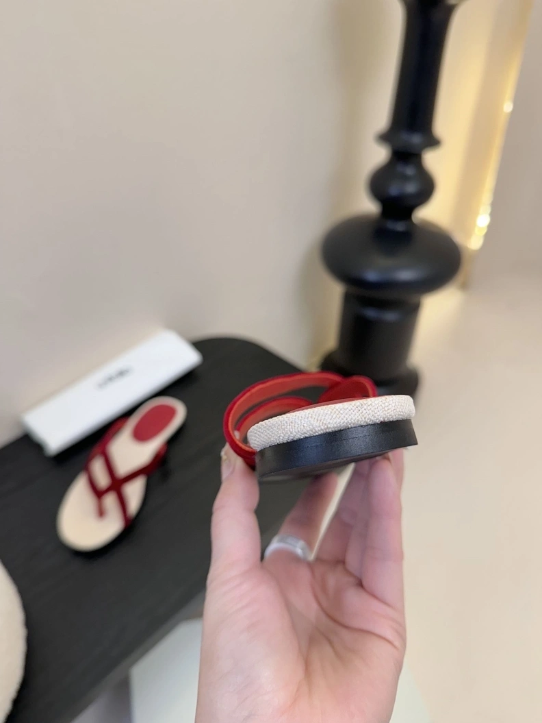 Trendy Othxr Slippers 208196