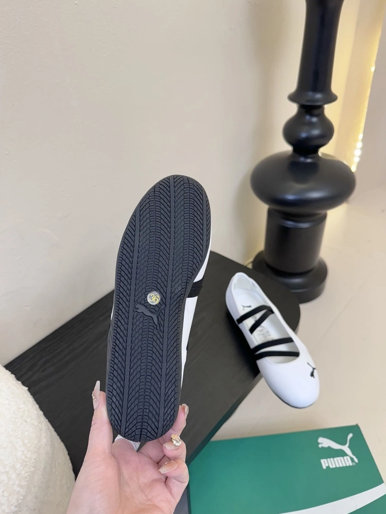 Stylish Othxr flat shoes 208671
