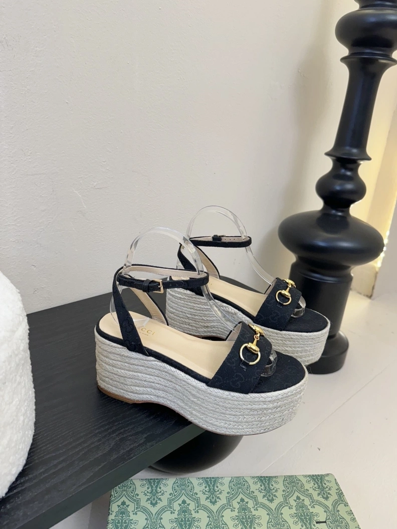 Gxccx Sandals Practical 155122