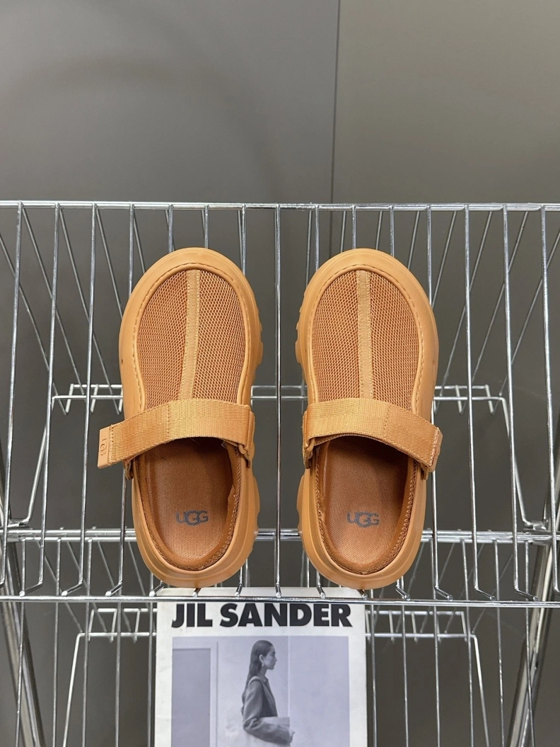 Othxr Slippers WellDesigned 208179