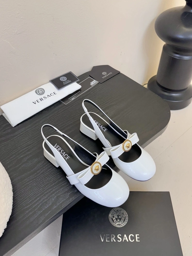 SportInspired Gxvxnchy Sandals 151712
