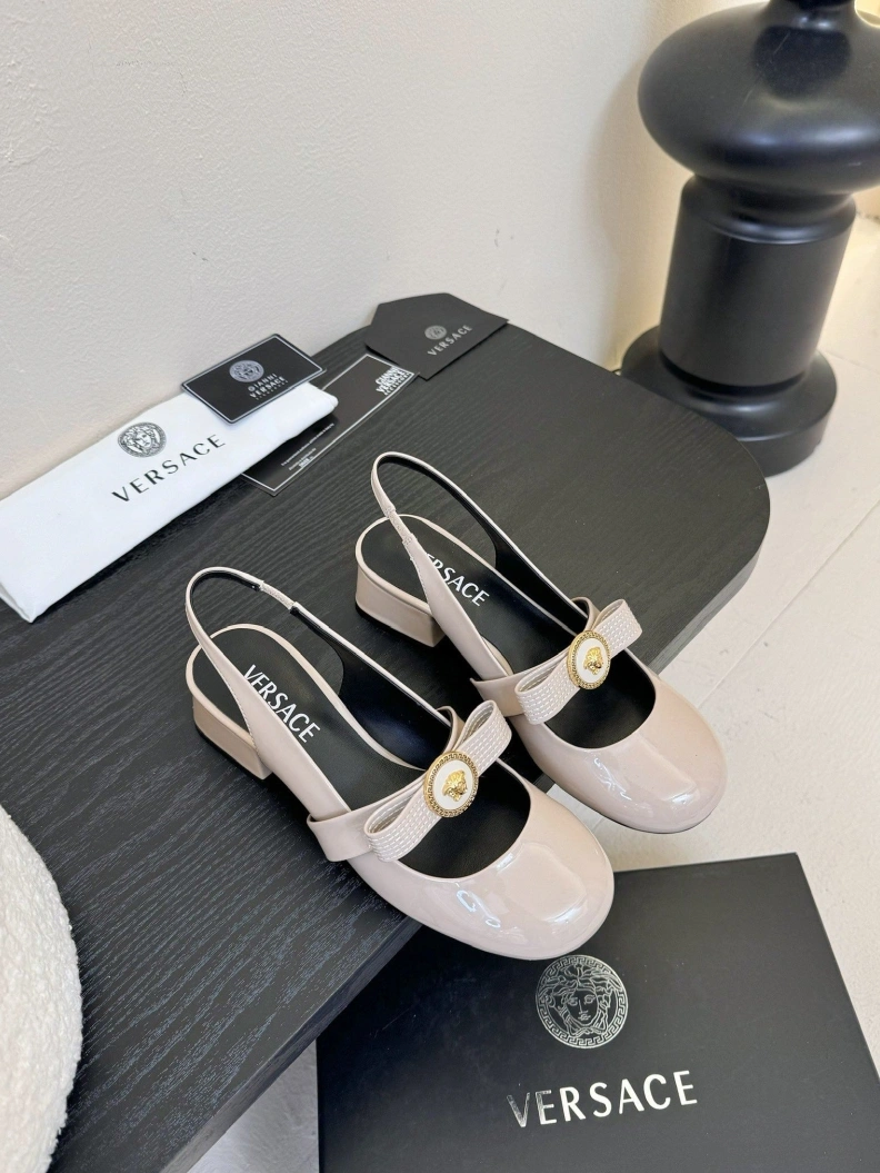 Gxvxnchy Sandals Minimalist 151709