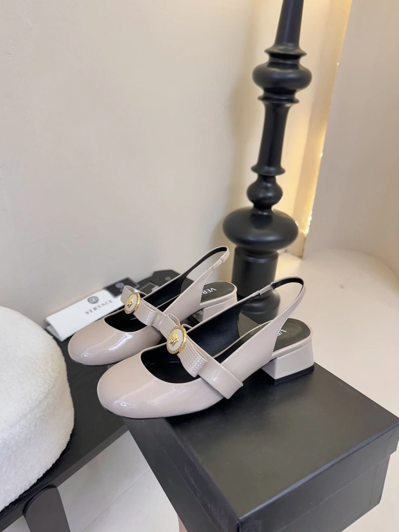 Gxvxnchy Sandals Minimalist 151709