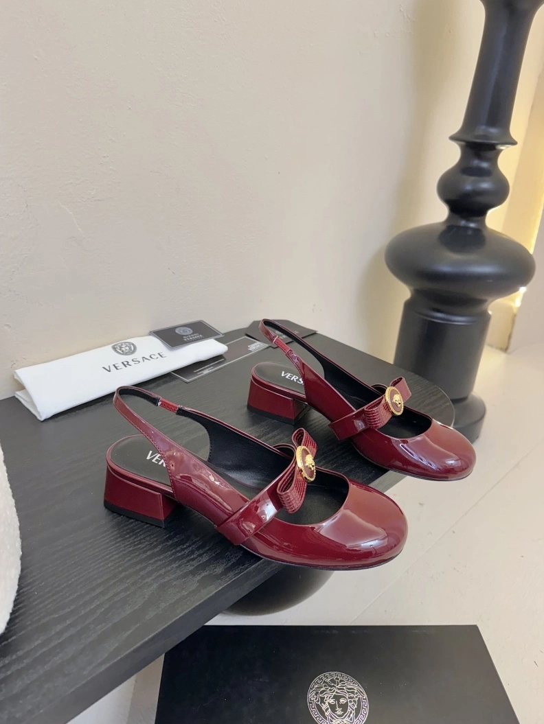 Sophisticated Gxvxnchy Sandals 151706