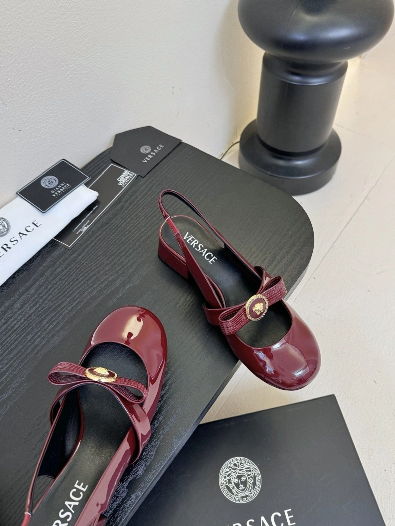 Sophisticated Gxvxnchy Sandals 151706