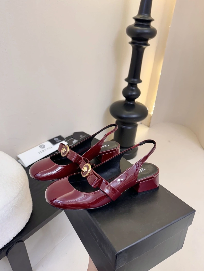 Sophisticated Gxvxnchy Sandals 151706