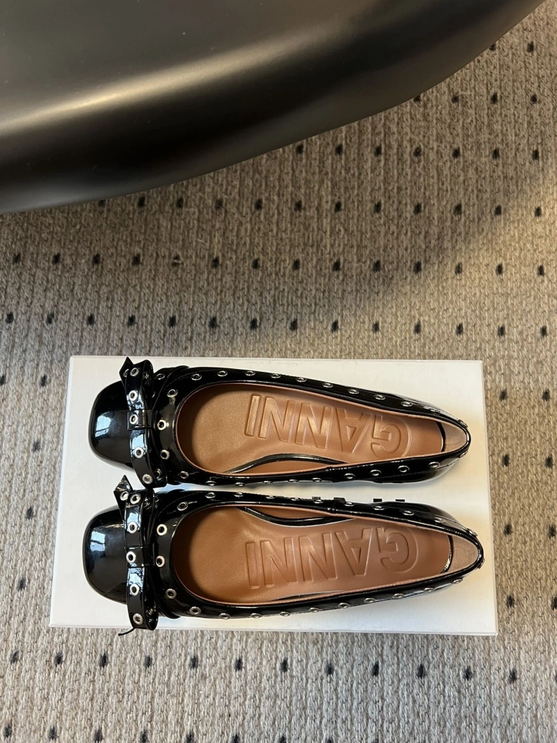 Othxr flat shoes EasyMatch 208665