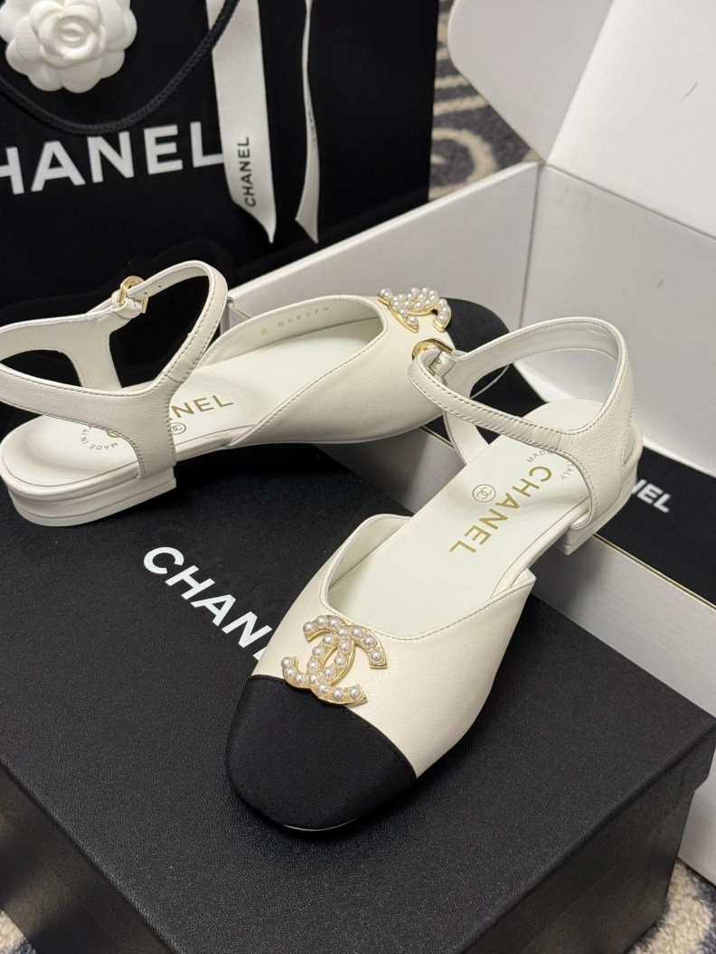 UrbanStyle Chxnxl Sandals 117286