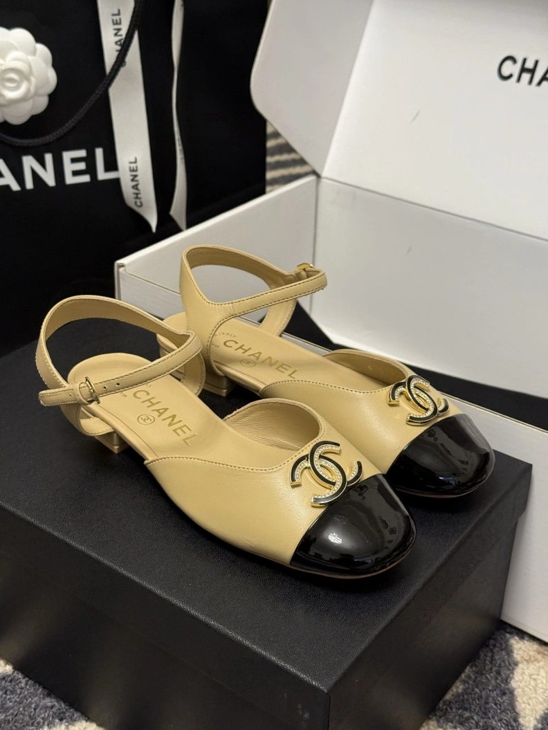 Chxnxl Sandals Bright 117288