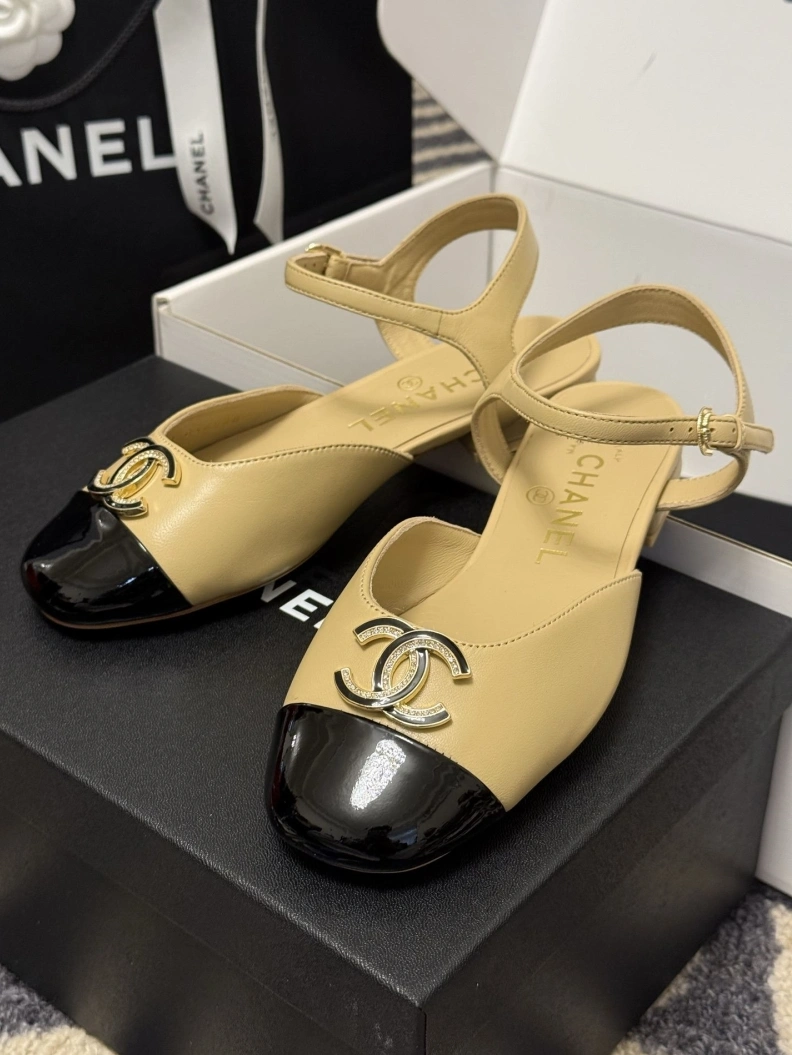 Chxnxl Sandals Bright 117288