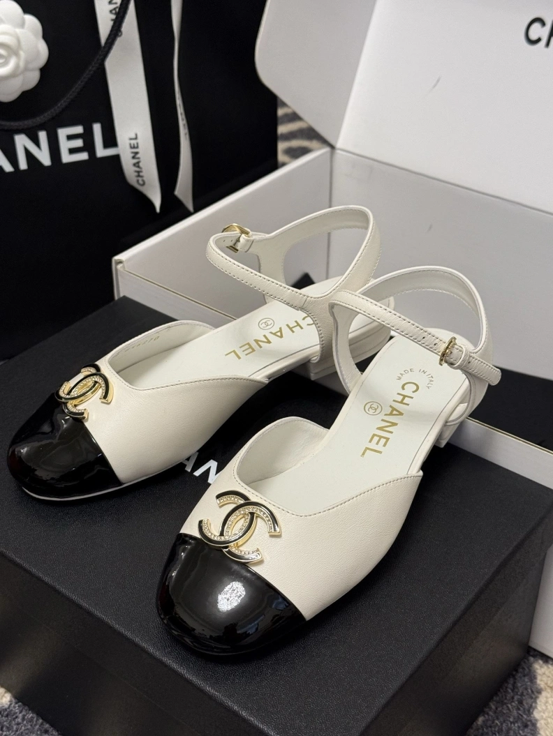 Durable Chxnxl Sandals 117279