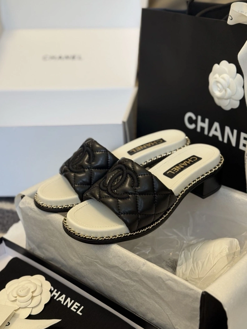 Chxnxl Slippers Refined 117014