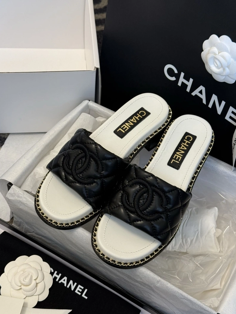 Chxnxl Slippers Refined 117014