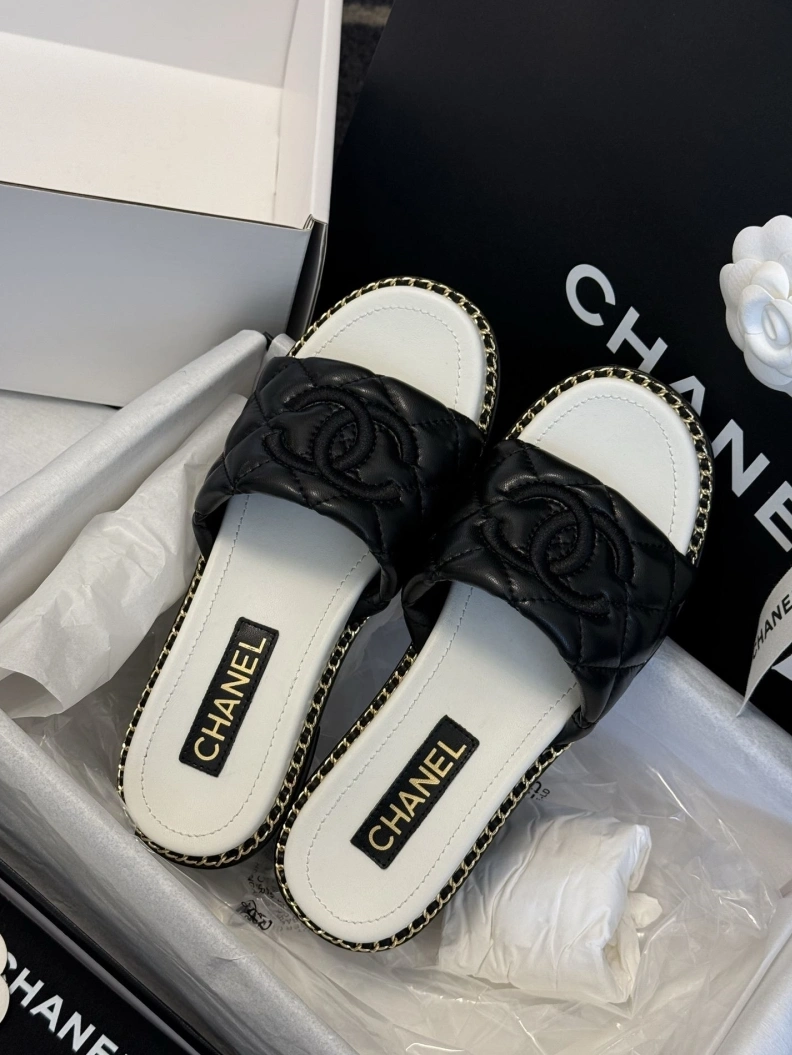 Chxnxl Slippers Refined 117014