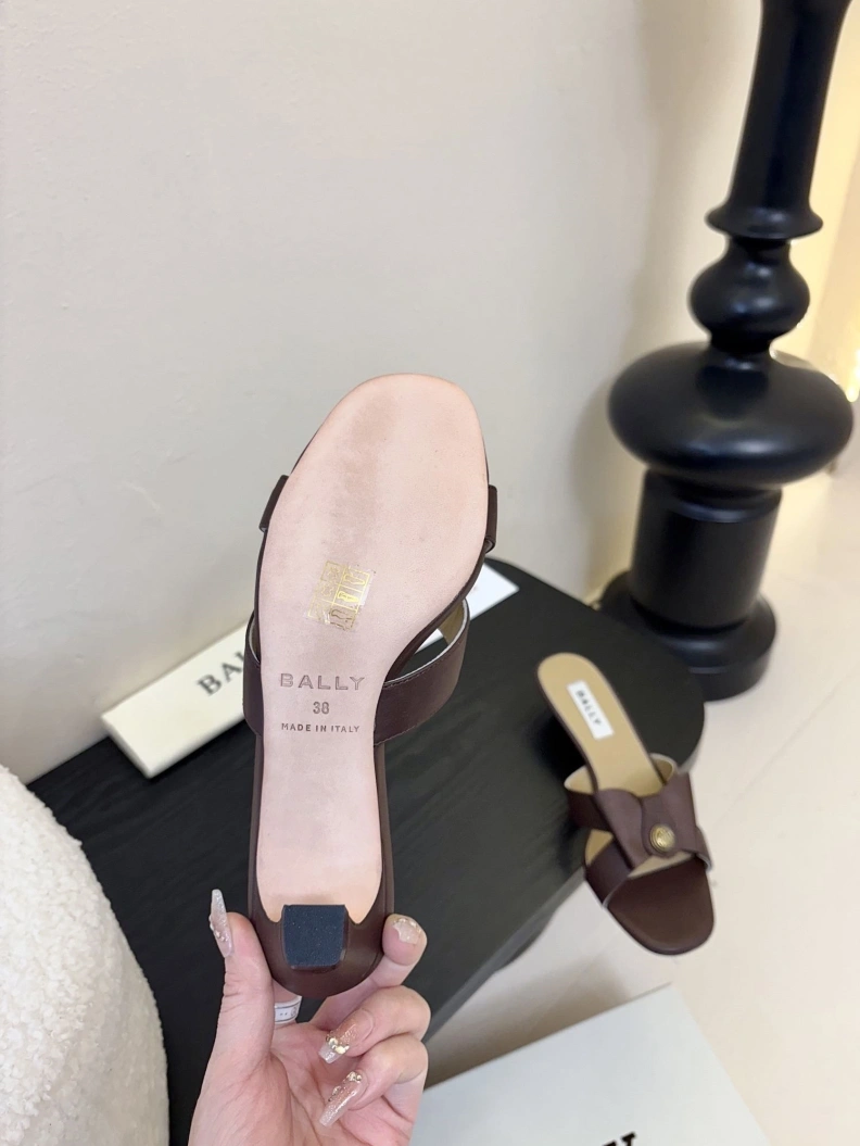 Othxr Sandals Flexible 208321