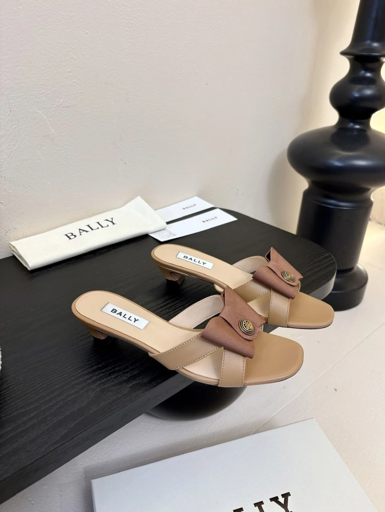 Fashionable Othxr Sandals 208320