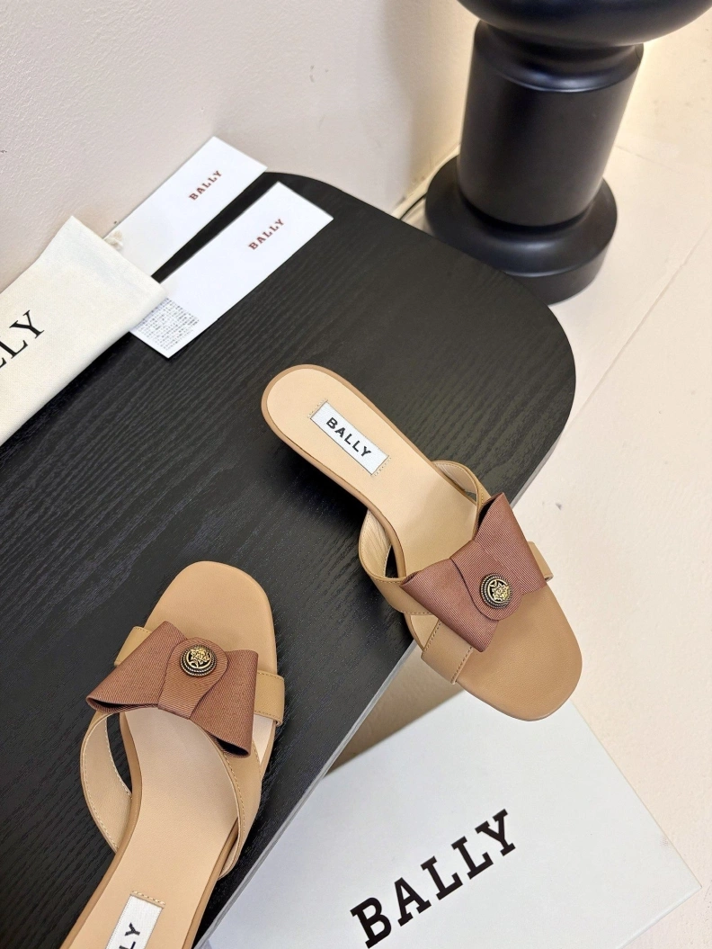 Fashionable Othxr Sandals 208320