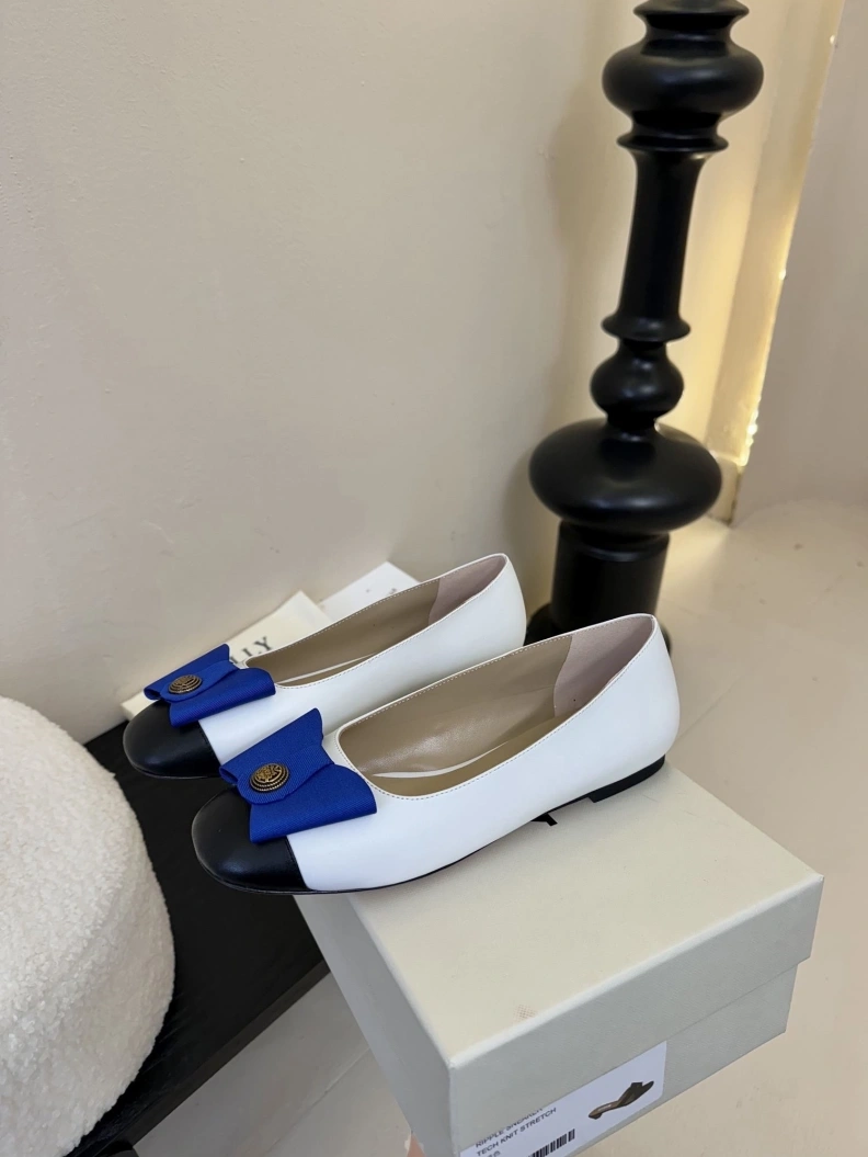 Othxr flat shoes Sleek 208751