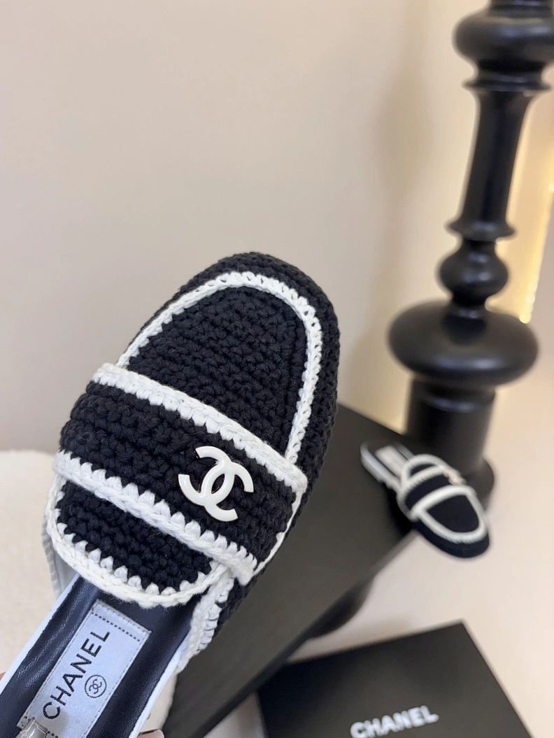 Practical Chxnxl Slippers 117834