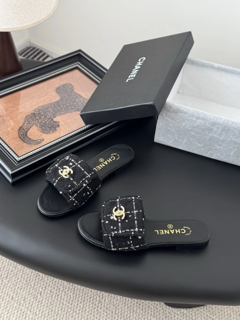 Chxnxl Slippers UrbanStyle 116988