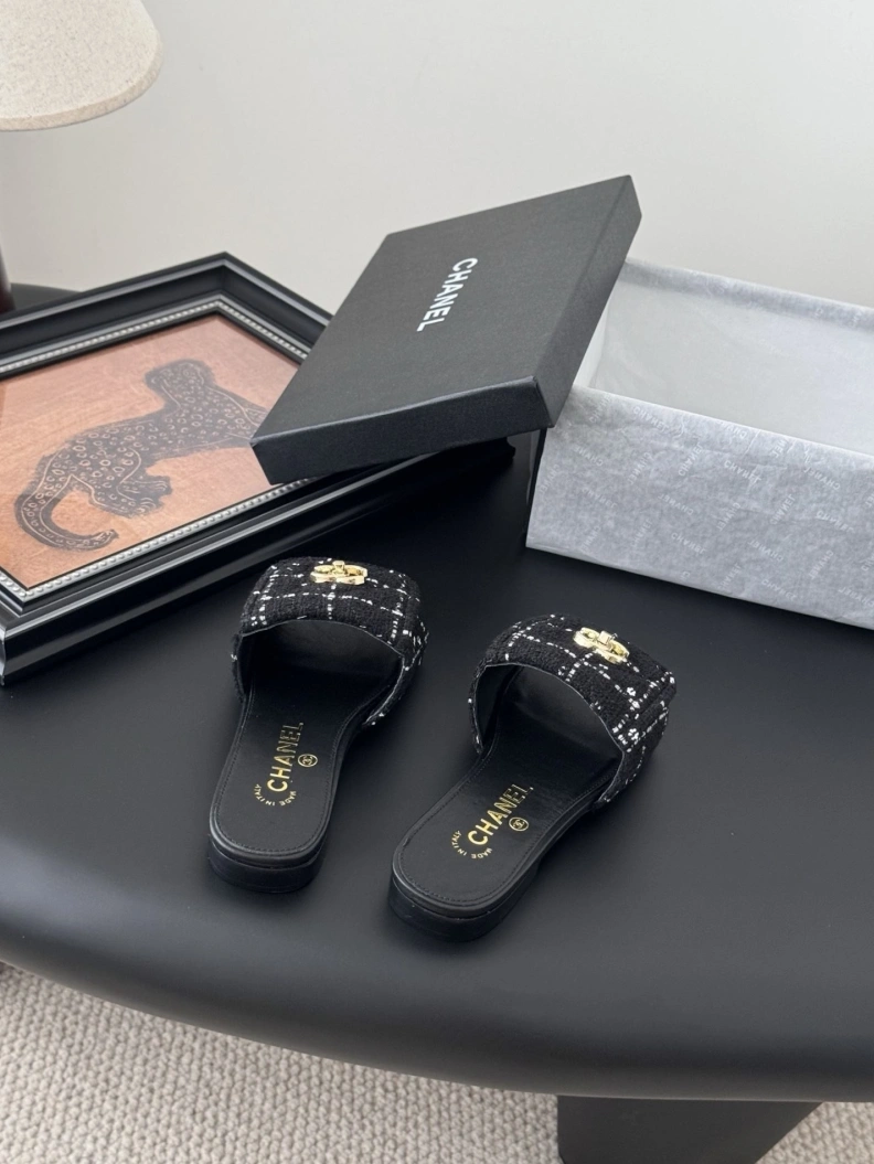 Chxnxl Slippers UrbanStyle 116988