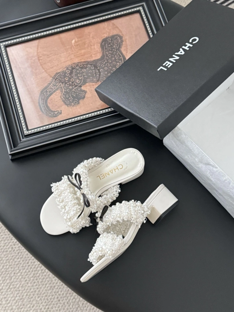 Stylish Chxnxl Sandals 117266