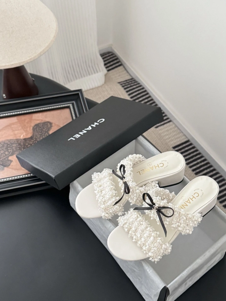 Stylish Chxnxl Sandals 117266