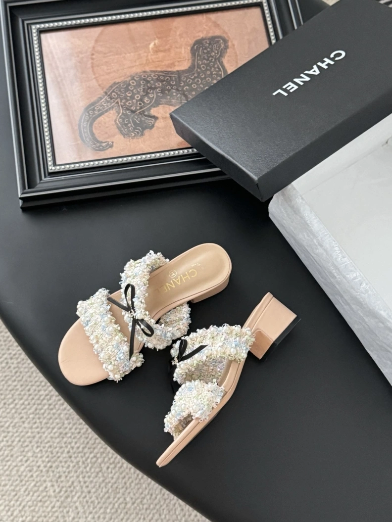 Bright Chxnxl Sandals 117265