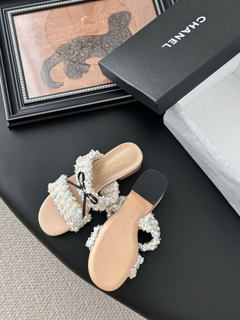 Bright Chxnxl Sandals 117265