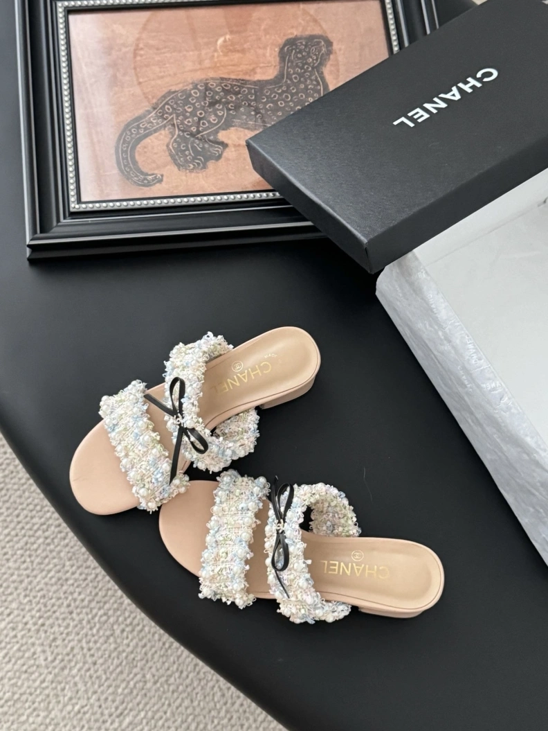 Bright Chxnxl Sandals 117265