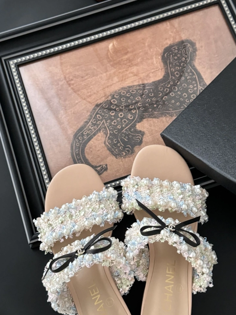 Bright Chxnxl Sandals 117265