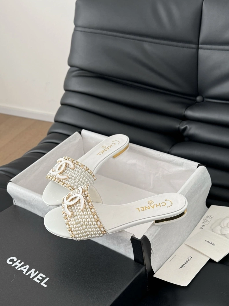 Durable Chxnxl Sandals 117259