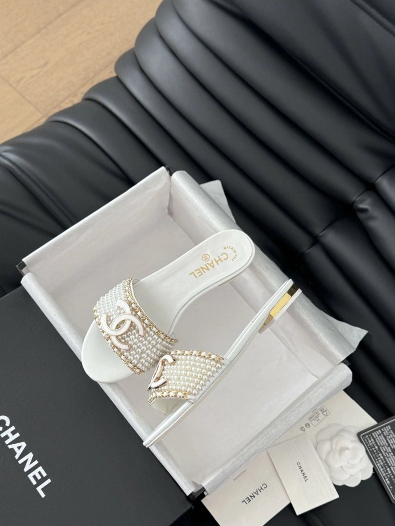 Durable Chxnxl Sandals 117259